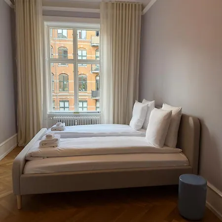 4 Bed 8 Pax 240m2 2 Bath Illustrative Furnishings