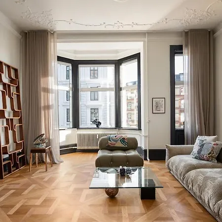 4 Bed 8 Pax 240m2 2 Bath Illustrative Furnishings Apartamento Copenhaga