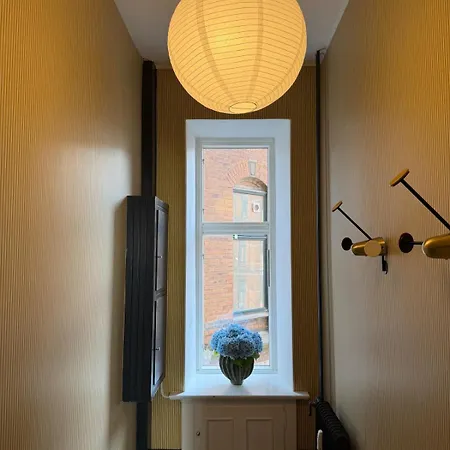 Apartament 4 Bed 8 Pax 240m2 2 Bath Illustrative Furnishings Kopenhaga
