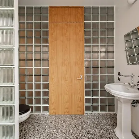 4 Bed 8 Pax 240m2 2 Bath Illustrative Furnishings Apartamento Copenhaga