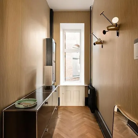 4 Bed 8 Pax 240m2 2 Bath Illustrative Furnishings Apartament *